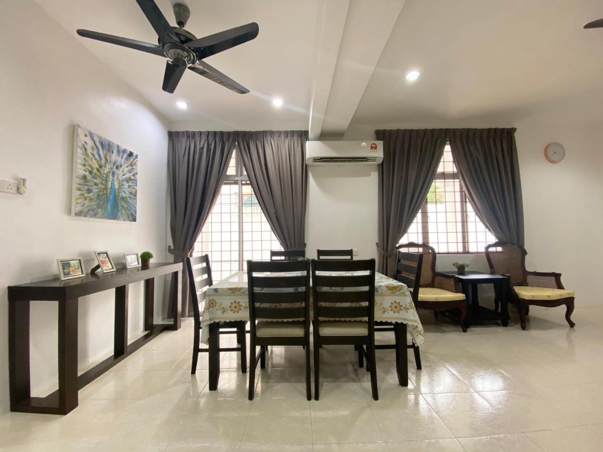 Langkawi Cozy Holiday Home At Bukit Indah By Zervin Kuah Exterior photo