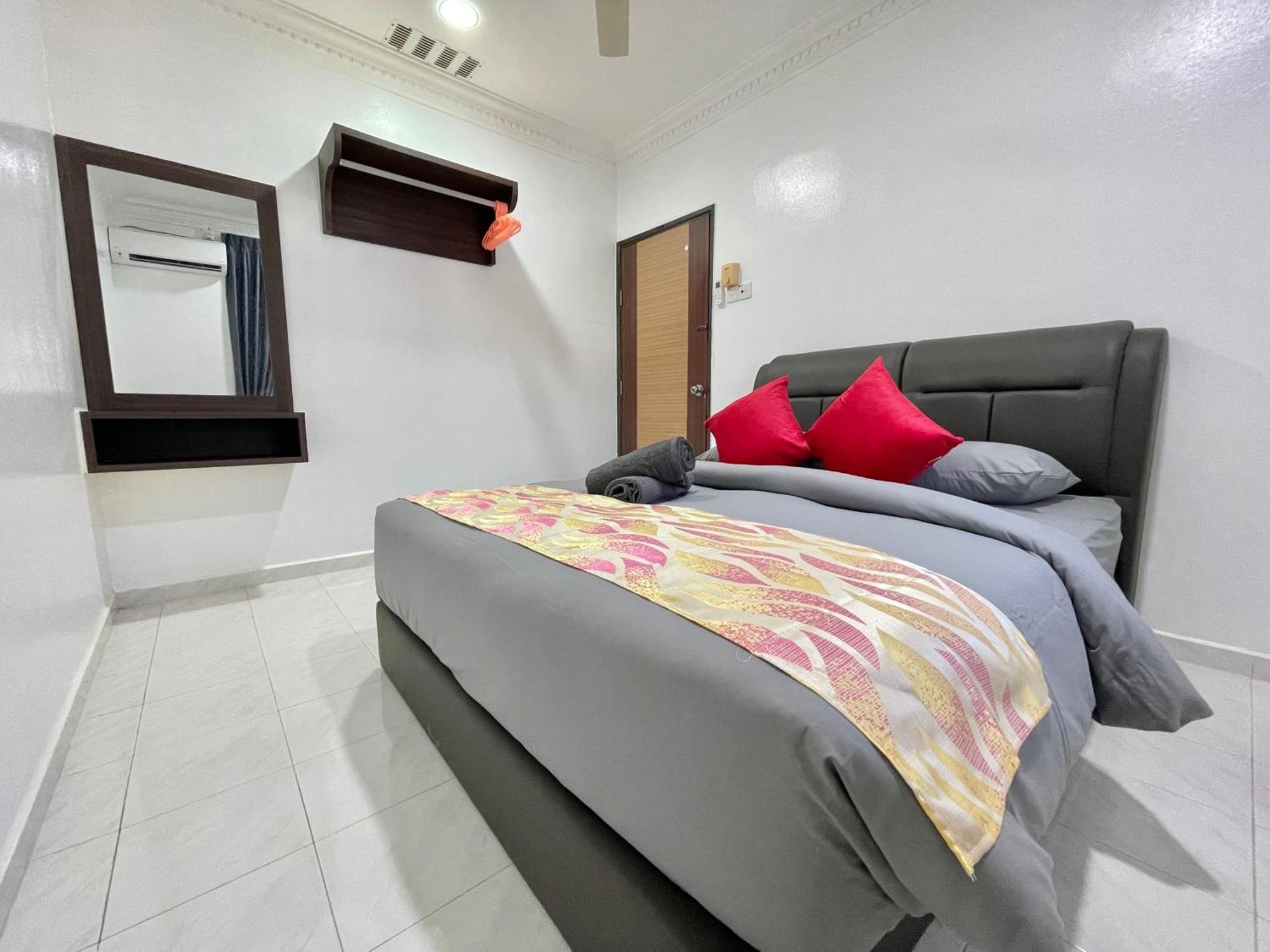 Langkawi Cozy Holiday Home At Bukit Indah By Zervin Kuah Exterior photo