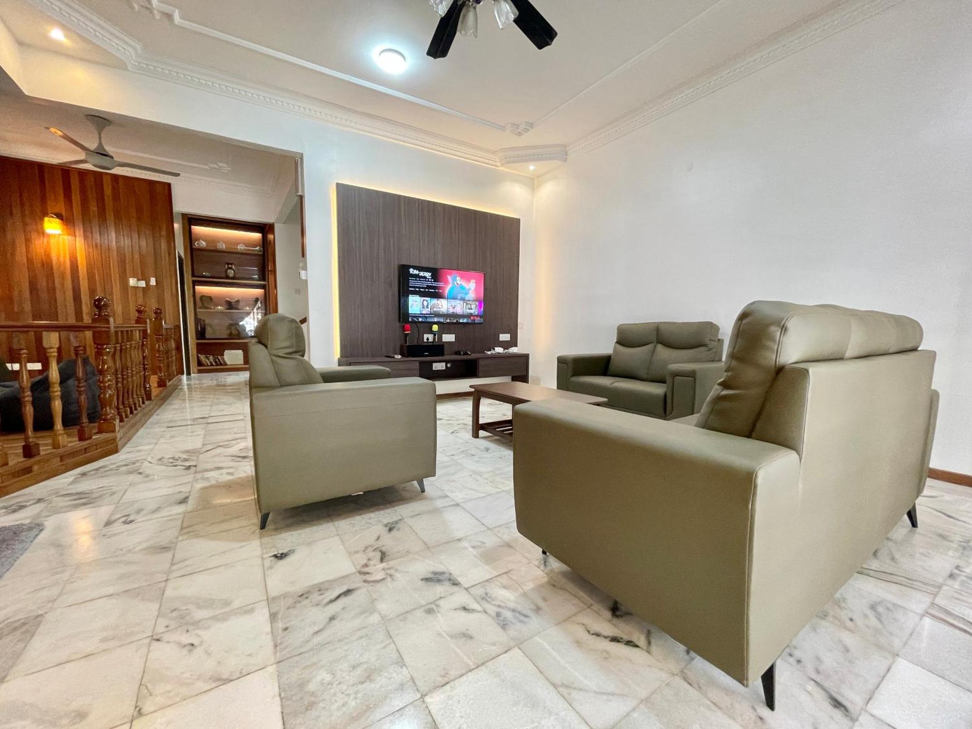 Langkawi Cozy Holiday Home At Bukit Indah By Zervin Kuah Exterior photo
